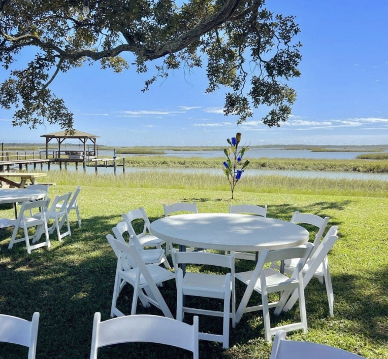 outdoor tables and chairs